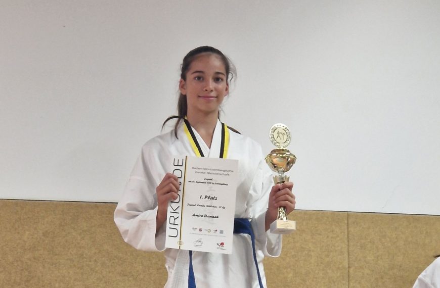 Amira Hamzah holt sich als BaWü-Meisterin die Bronzemedaille bei den Deutschen Meisterschaften im Karate