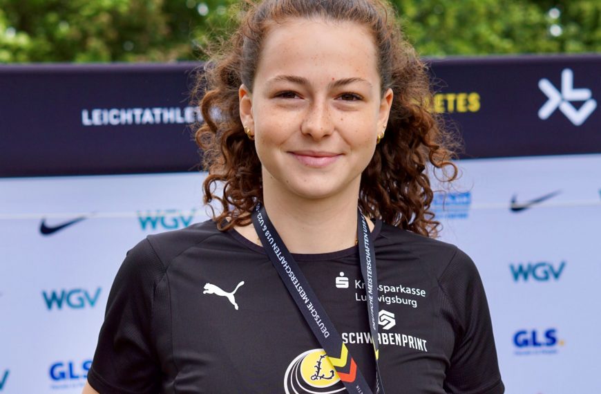 Anna Hiesinger springt zum Titel und zur U18 EM