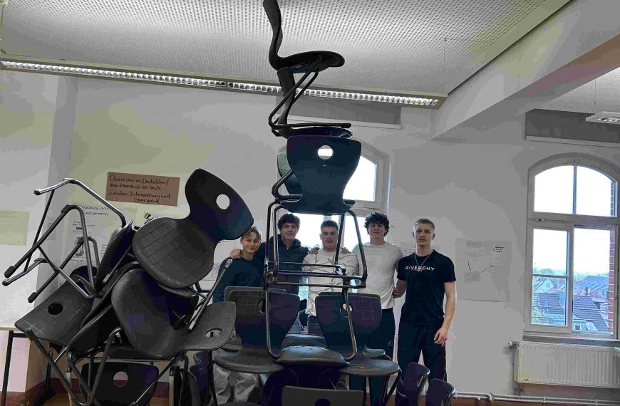 Ethikkurs der 10. Klasse eifert chinesischem Künstler nach