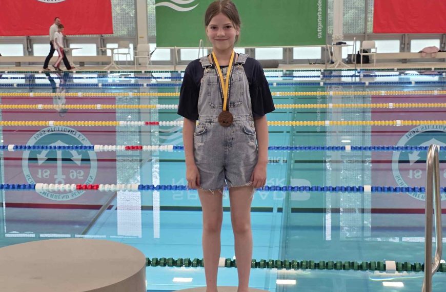 Schwimmen: Ella (5c) erzielte den 3. Platz bei den BaWüs